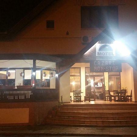 Motel Restaurant Lowe Deva Buitenkant foto