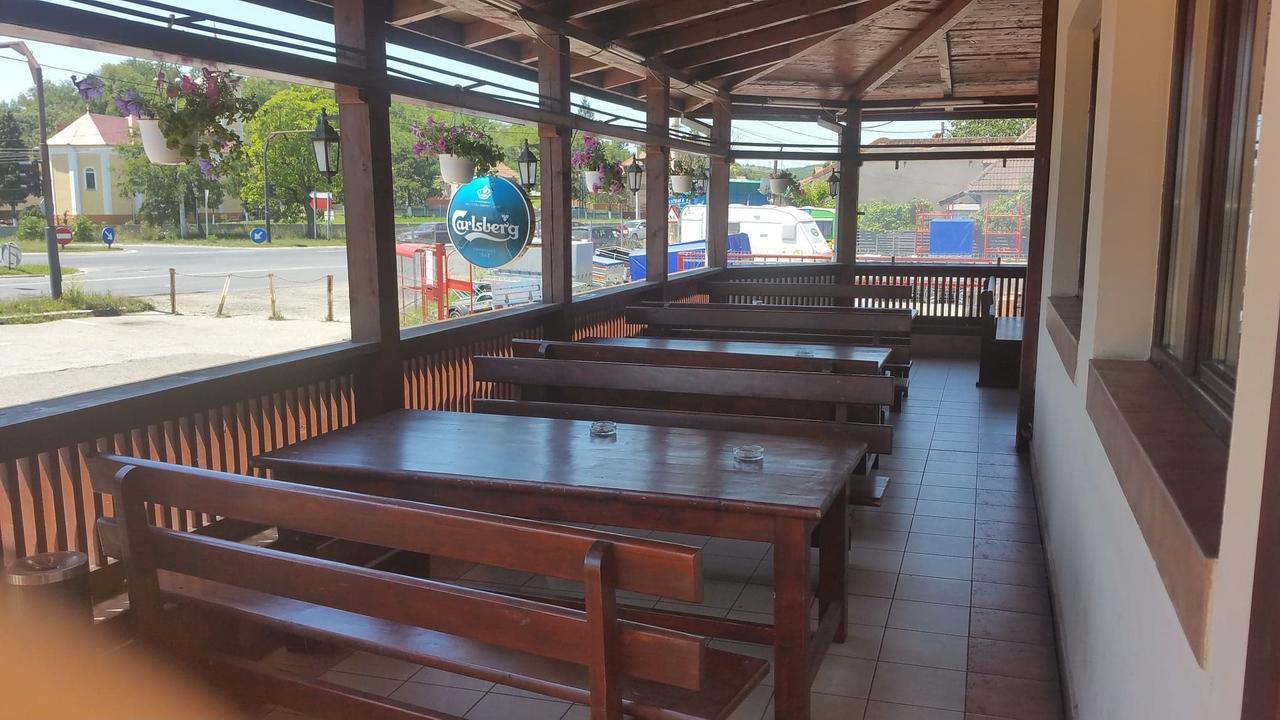 Motel Restaurant Lowe Deva Buitenkant foto